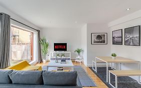 London Waterloo Apartment With Large Private Terrace - View Of The London Eye - 1 Bedroom 1 Bath