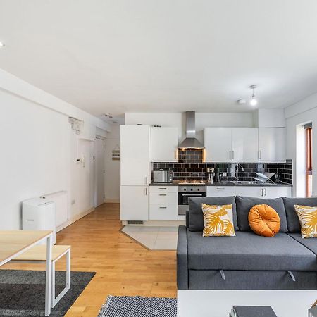 London Waterloo Apartment With Large Private Terrace - View Of The London Eye - 1 Bedroom 1 Bath Zewnętrze zdjęcie